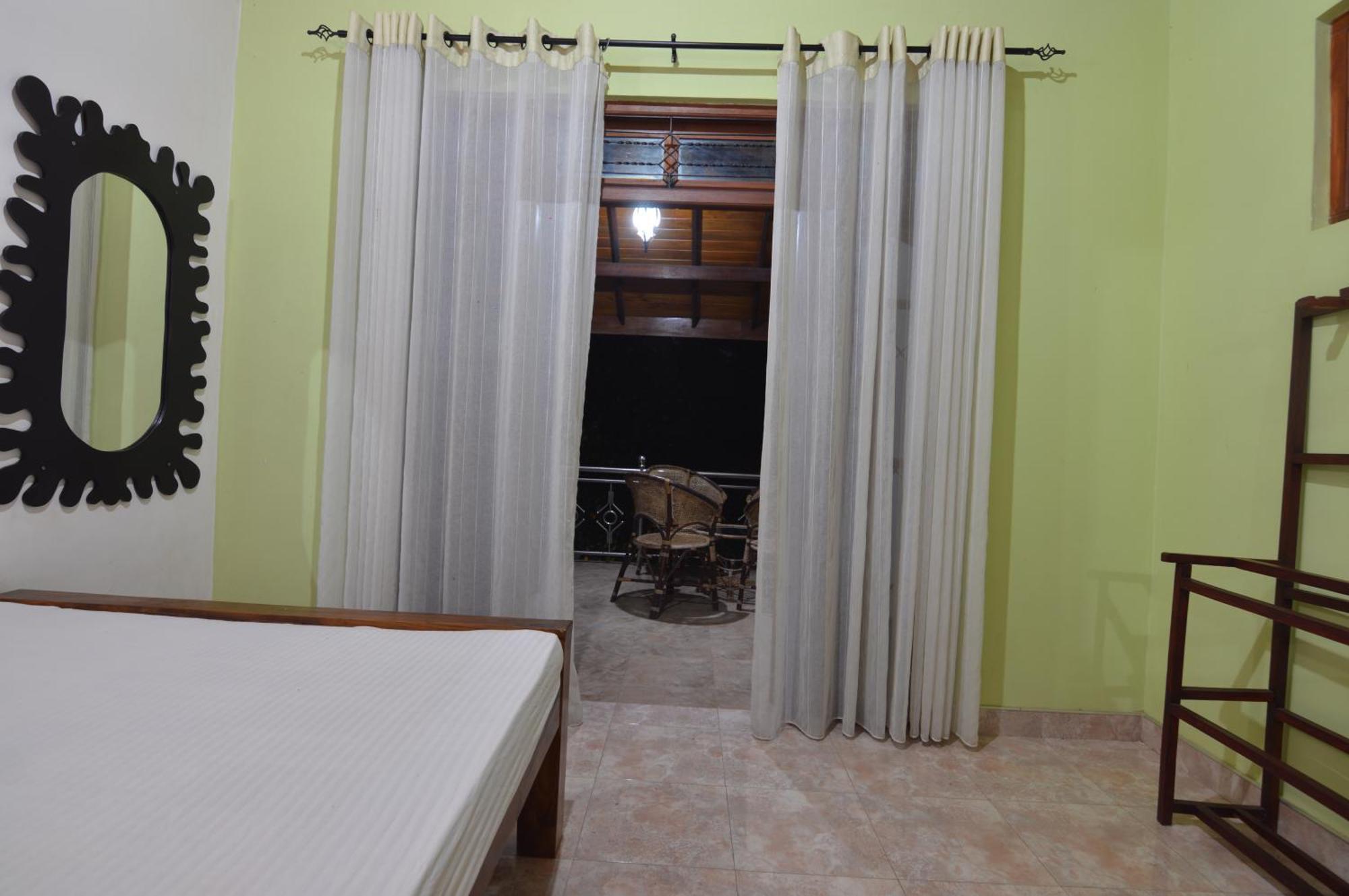 Binara Home Stay Polonnaruwa Bagian luar foto