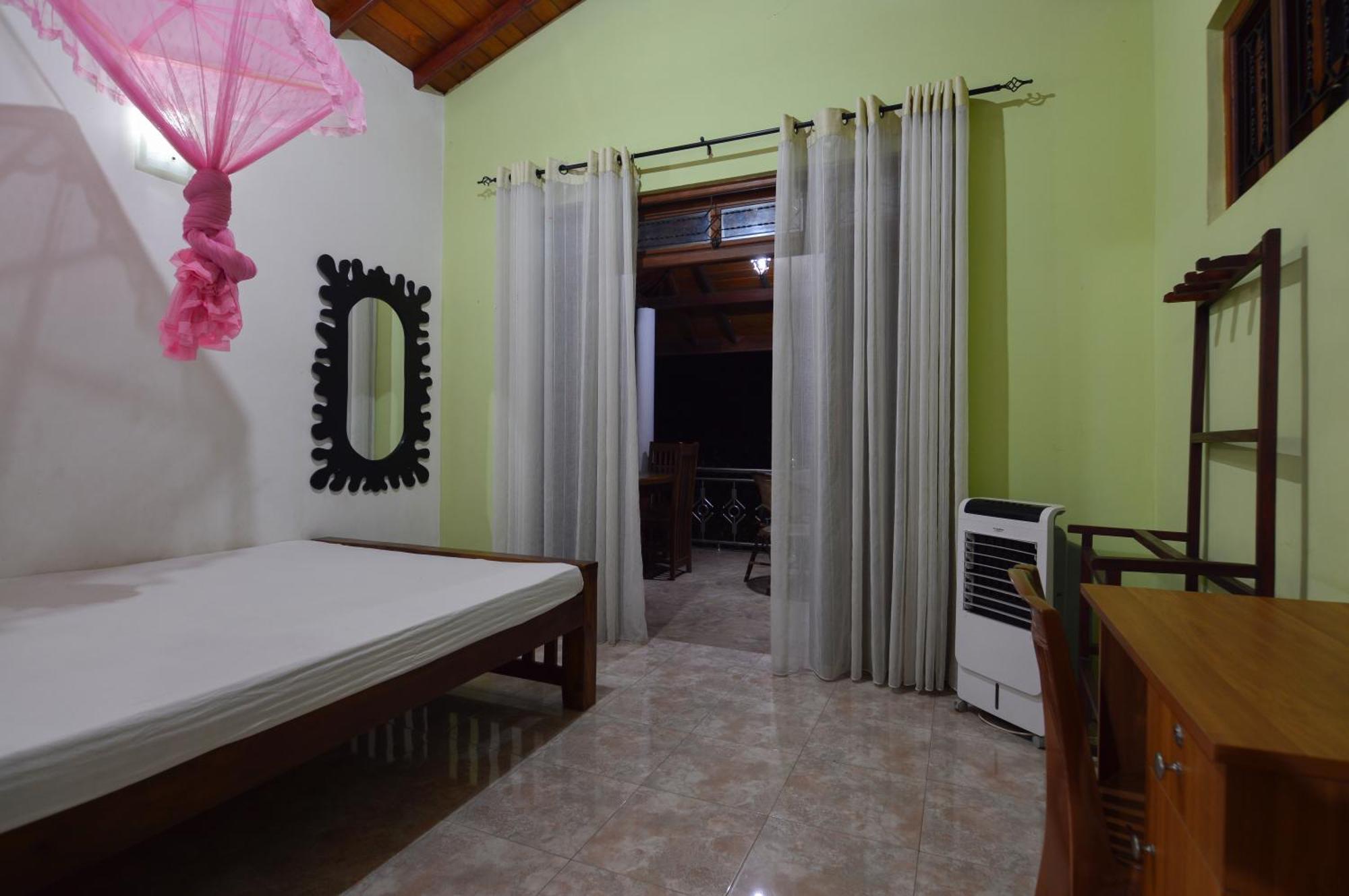 Binara Home Stay Polonnaruwa Bagian luar foto