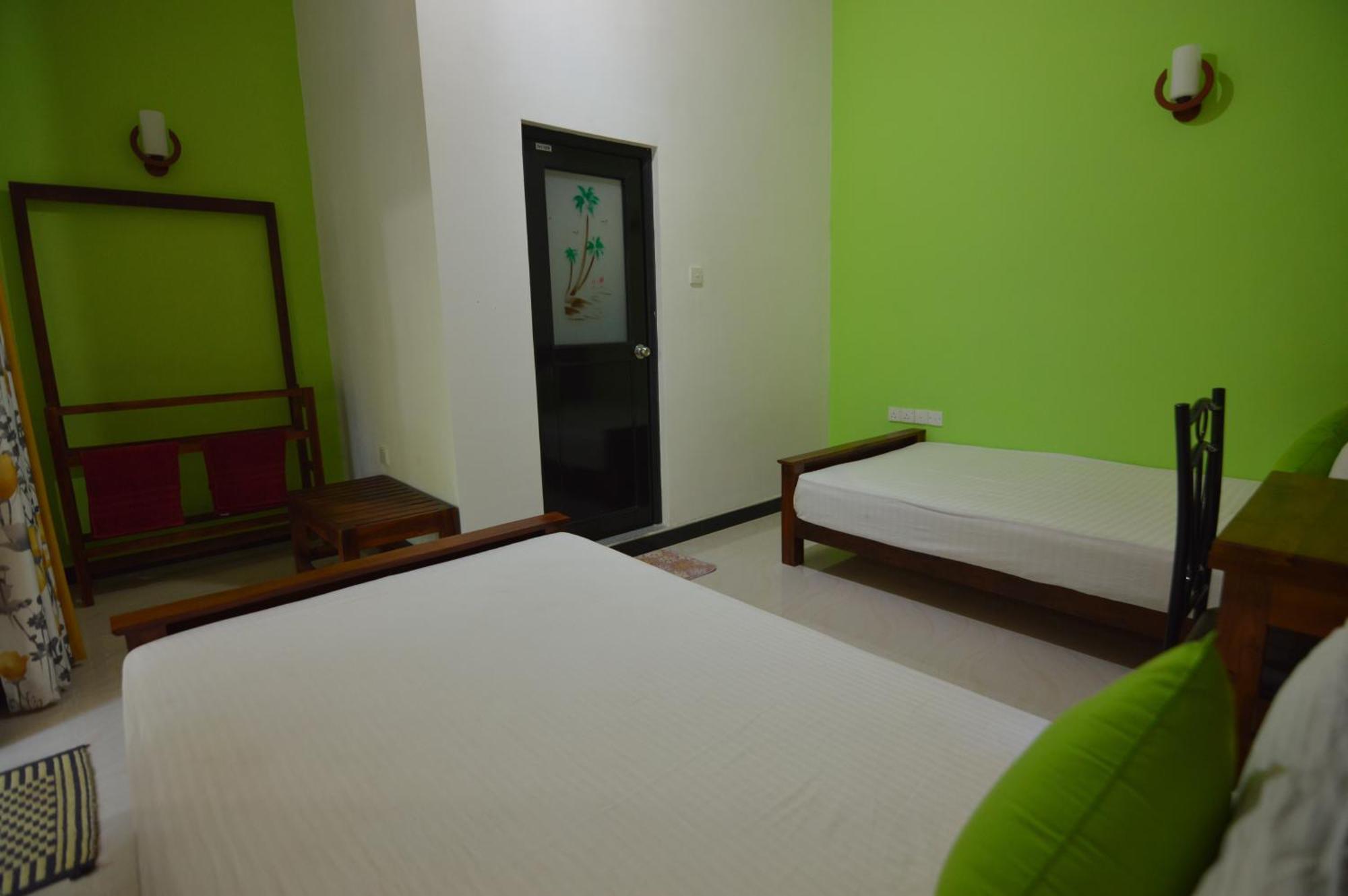 Binara Home Stay Polonnaruwa Bagian luar foto