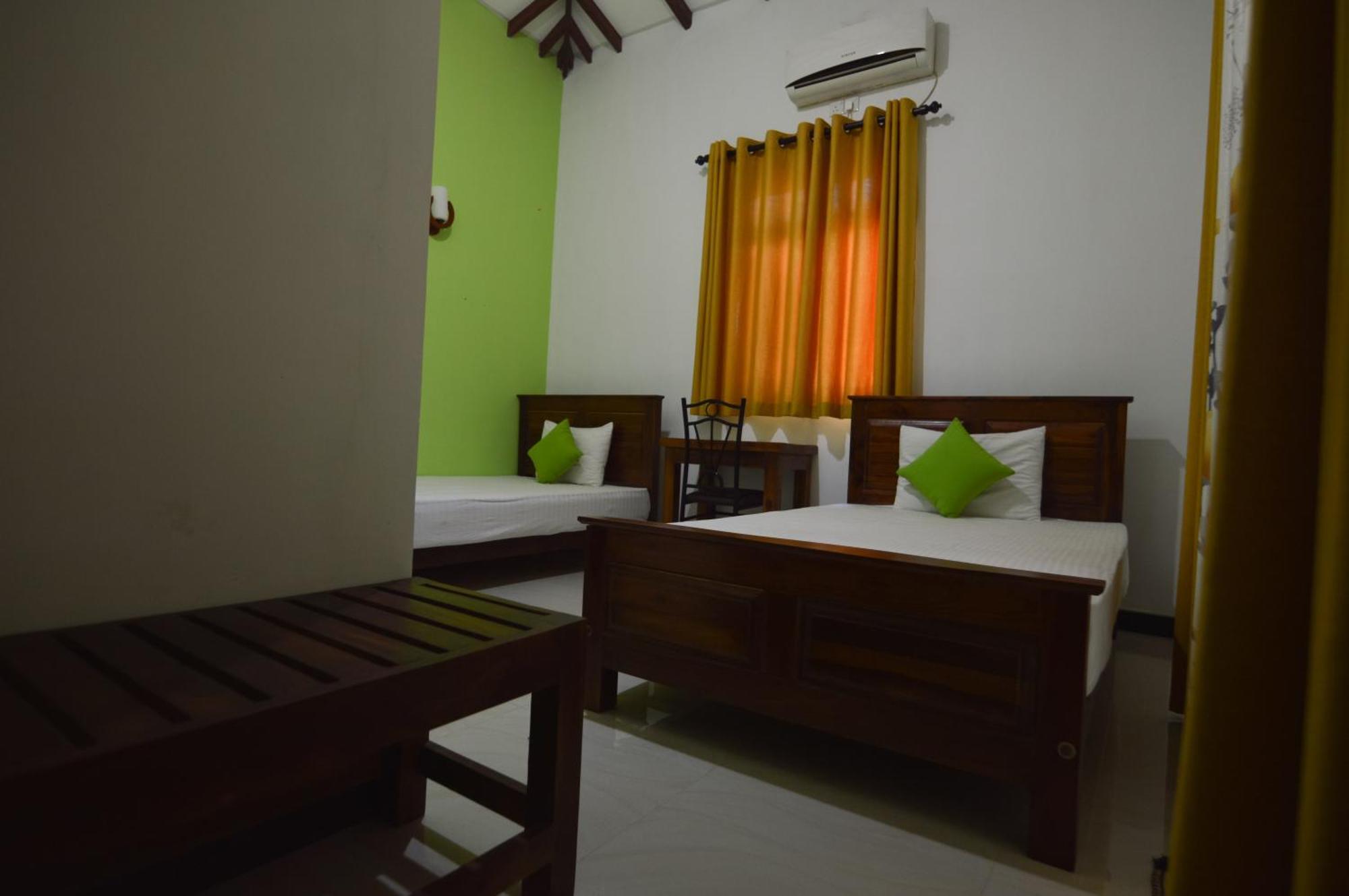 Binara Home Stay Polonnaruwa Bagian luar foto