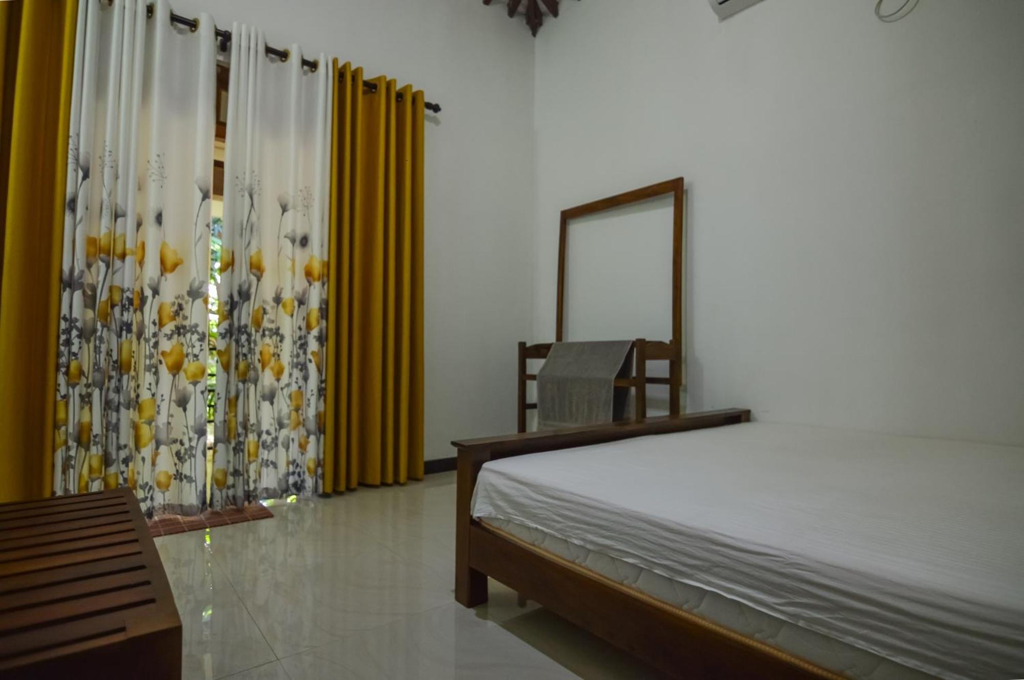 Binara Home Stay Polonnaruwa Bagian luar foto