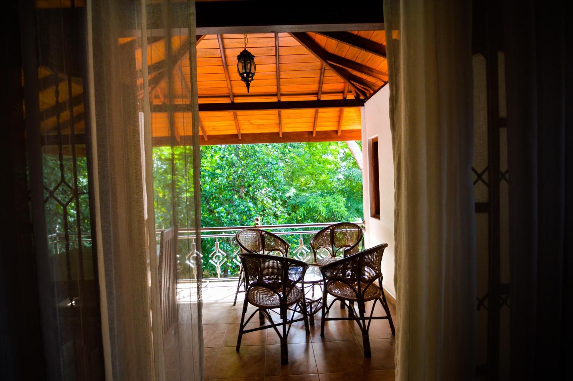 Binara Home Stay Polonnaruwa Bagian luar foto